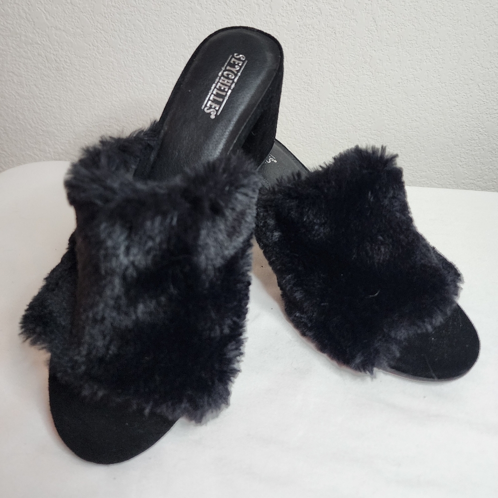 Seyschelles Black Faux-fur Sandals With Chunky Heel Size 6.5US NWOT